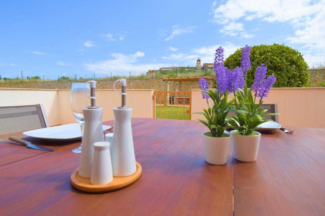 Apartamento Private Large Terrace Facing The Swimming Pool Guia  Exterior foto