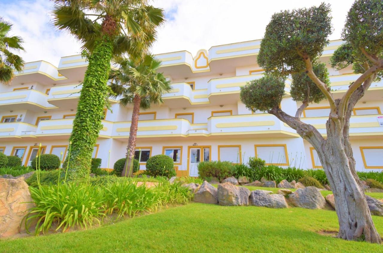 Apartamento Private Large Terrace Facing The Swimming Pool Guia  Exterior foto